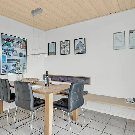 Ferienhaus 2 Bedroom Amazing In