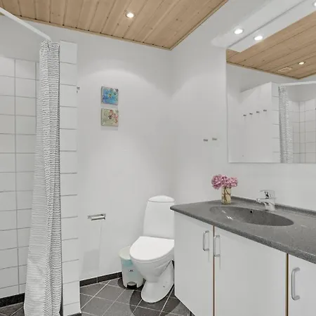 2 Bedroom Amazing In Nørre Nebel