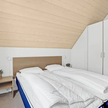 Ferienhaus 2 Bedroom Amazing In *